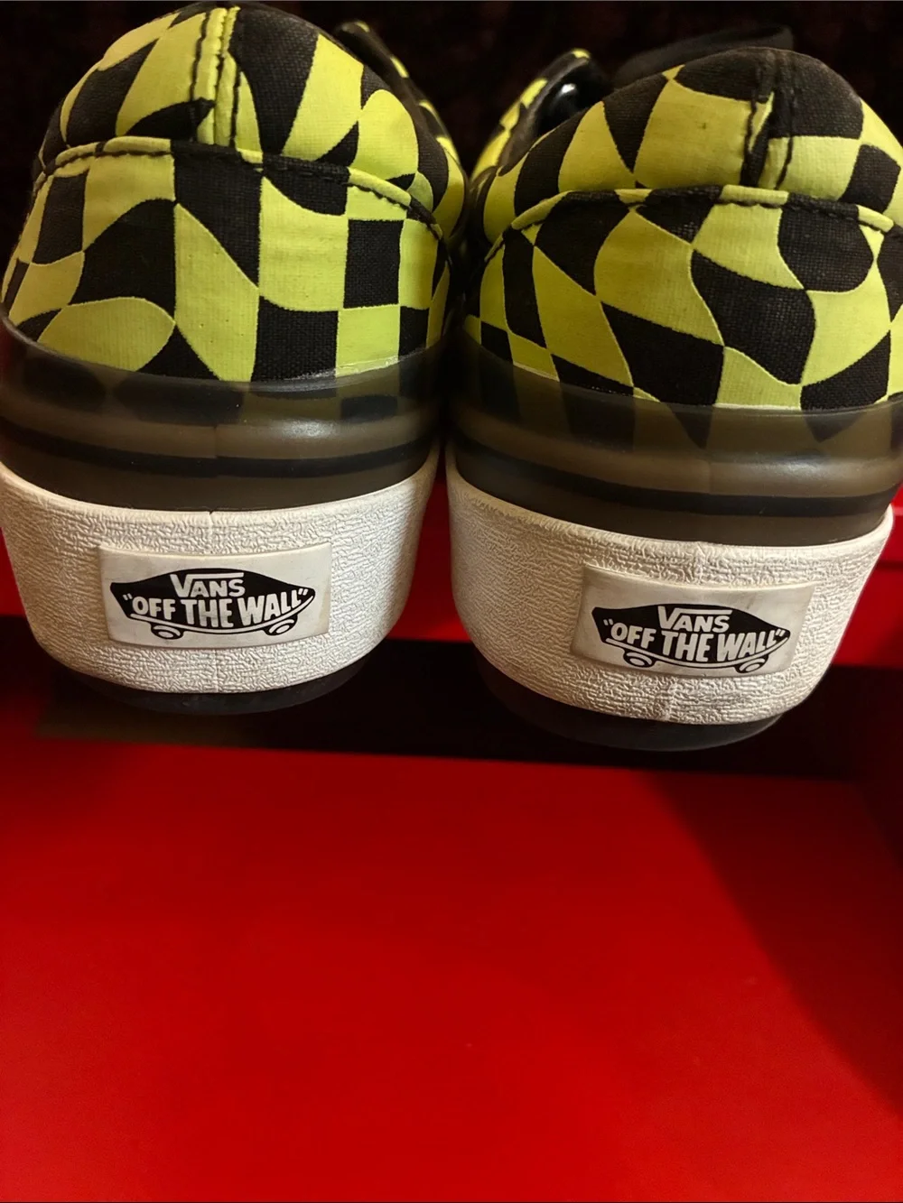 Vans Checkerboard Low-Top Sneakers Neon acid green/Black glow in the dark mens 9